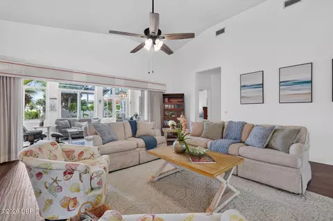 Living - 426 Harbour Town Ln, Ormond Beach, FL 32174 photo 1 of 2