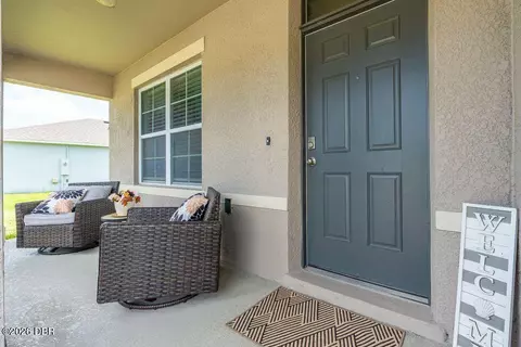 Exterior - 281 Sunset Point Dr, Ormond Beach, FL 32174 photo 4 of 9