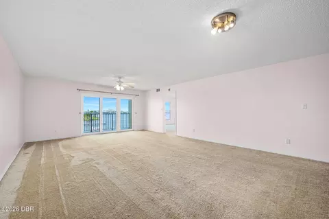 Living - 544 Marina Point Dr, Ormond Beach, FL 32176 photo 2 of 4
