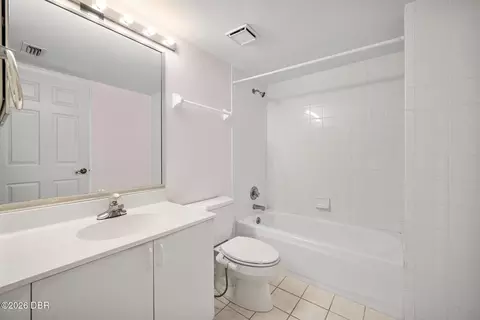 Bath - 544 Marina Point Dr, Ormond Beach, FL 32176 photo 5 of 5