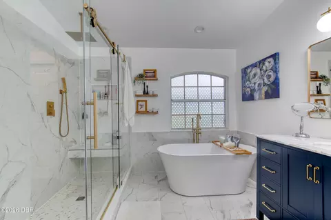 Bath - 12 Meadow Ridge Vw, Ormond Beach, FL 32174 photo 2 of 5