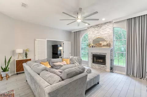 Living - 12 Meadow Ridge Vw, Ormond Beach, FL 32174 photo 3 of 3
