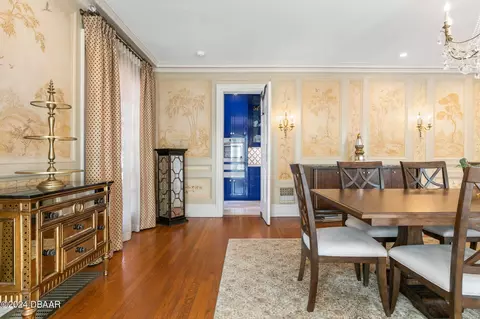 Dining - 253 John Anderson Dr, Ormond Beach, FL 32176 photo 4 of 7