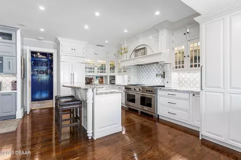 Kitchen - 253 John Anderson Dr, Ormond Beach, FL 32176 photo 1 of 9