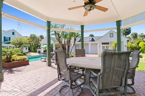 Exterior - 253 John Anderson Dr, Ormond Beach, FL 32176 photo 5 of 11