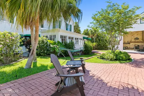 Exterior - 253 John Anderson Dr, Ormond Beach, FL 32176 photo 9 of 11