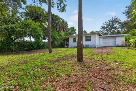 Exterior - 245 Jefferson St, Ormond Beach, FL 32174 photo 9 of 10