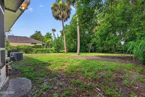 Exterior - 245 Jefferson St, Ormond Beach, FL 32174 photo 10 of 10