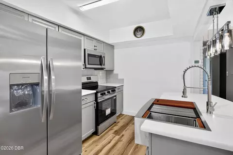 Kitchen - 245 Jefferson St, Ormond Beach, FL 32174 photo 3 of 4