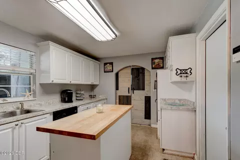 Kitchen - 1026 Lake Ave, Edgewater, FL 32132 photo 4 of 5