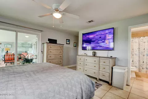 Bedroom - 1026 Lake Ave, Edgewater, FL 32132 photo 5 of 5