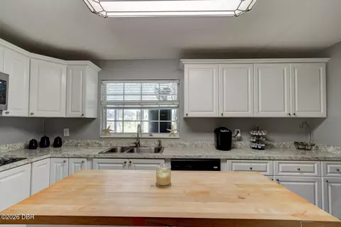 Kitchen - 1026 Lake Ave, Edgewater, FL 32132 photo 2 of 5