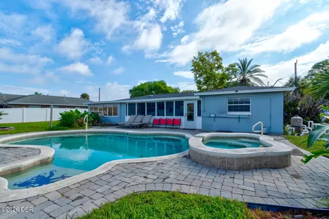 Exterior - 1026 Lake Ave, Edgewater, FL 32132 photo 7 of 7
