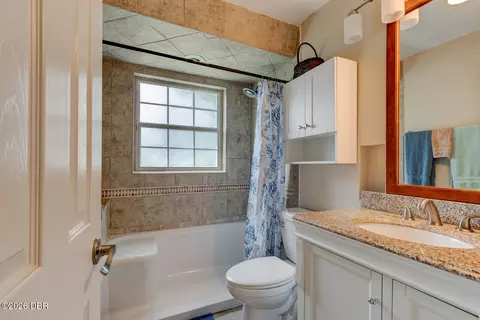 Bath - 1026 Lake Ave, Edgewater, FL 32132 photo 1 of 2