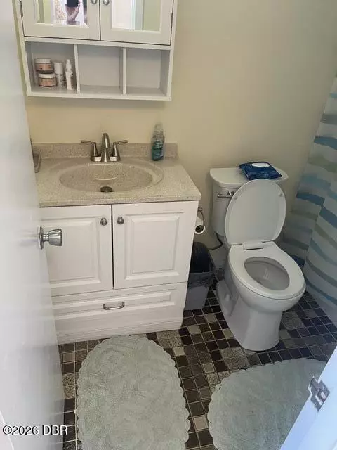 Bath - 5500 Ocean Shore Blvd, Ormond Beach, FL 32176 photo 5 of 6