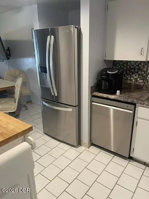 Kitchen - 5500 Ocean Shore Blvd, Ormond Beach, FL 32176 photo 1 of 2
