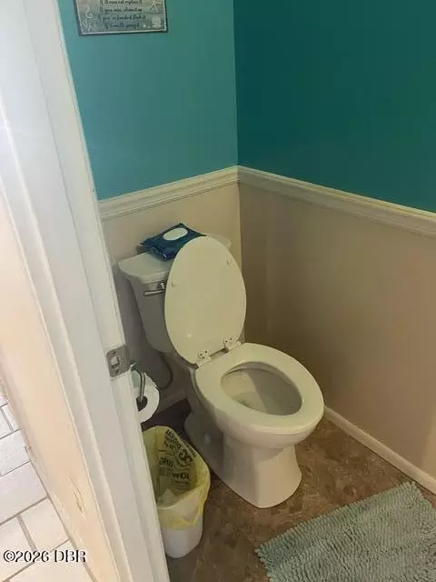 Bath - 5500 Ocean Shore Blvd, Ormond Beach, FL 32176 photo 2 of 6