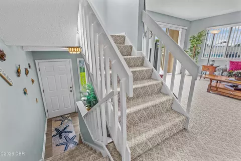 Entry Way - 2898 Ocean Shore Blvd, Ormond Beach, FL 32176 photo 2 of 4