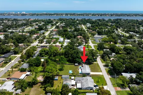 View/Area - 215 Cumberland Ave, Ormond Beach, FL 32174 photo 5 of 7