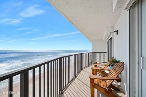 Exterior - 111 S Atlantic Ave, Ormond Beach, FL 32176 photo 5 of 11
