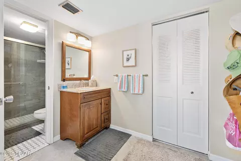 Bath - 111 S Atlantic Ave, Ormond Beach, FL 32176 photo 2 of 3