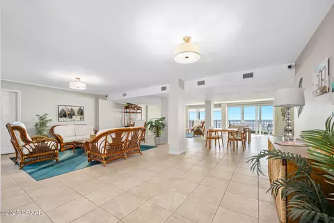 Living - 111 S Atlantic Ave, Ormond Beach, FL 32176 photo 4 of 5