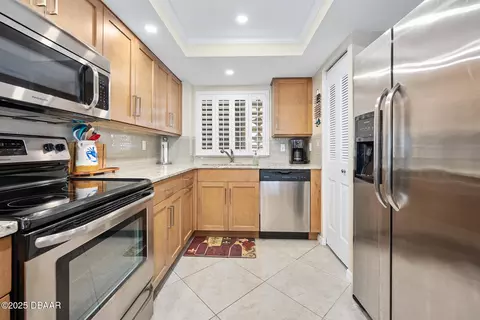 Kitchen - 111 S Atlantic Ave, Ormond Beach, FL 32176 photo 1 of 3