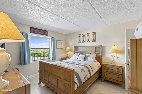 Bedroom - 2700 Ocean Shore Blvd, Ormond Beach, FL 32176 photo 1 of 5