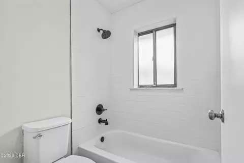 Bath - 3012 Anchor Dr, Ormond Beach, FL 32176 photo 4 of 4