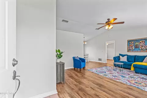 Entry Way - 3012 Anchor Dr, Ormond Beach, FL 32176 photo 1 of 1