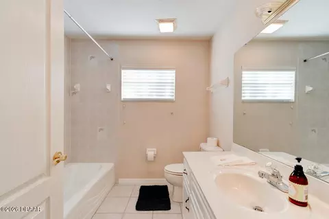 Bath - 109 Forest Quest, Ormond Beach, FL 32174 photo 4 of 4
