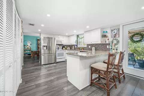 Kitchen - 461 Andrews St, Ormond Beach, FL 32174 photo 1 of 3