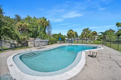 Exterior - 461 Andrews St, Ormond Beach, FL 32174 photo 16 of 20