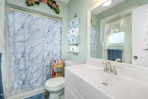 Bath - 461 Andrews St, Ormond Beach, FL 32174 photo 3 of 4