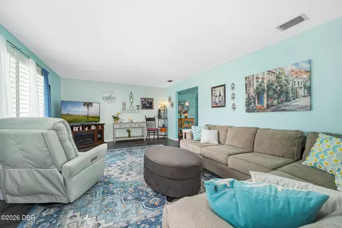 Living - 461 Andrews St, Ormond Beach, FL 32174 photo 1 of 4
