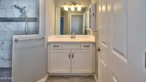 Bath - 116 Marlin Dr, Ormond Beach, FL 32176 photo 4 of 8