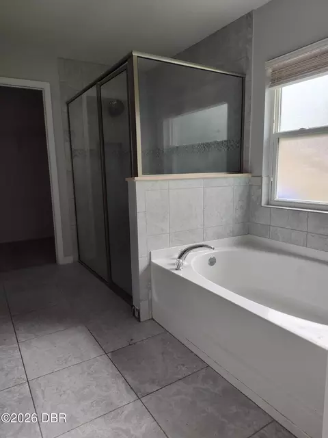 Bath - 1425 Springleaf Dr, Ormond Beach, FL 32174 photo 4 of 6