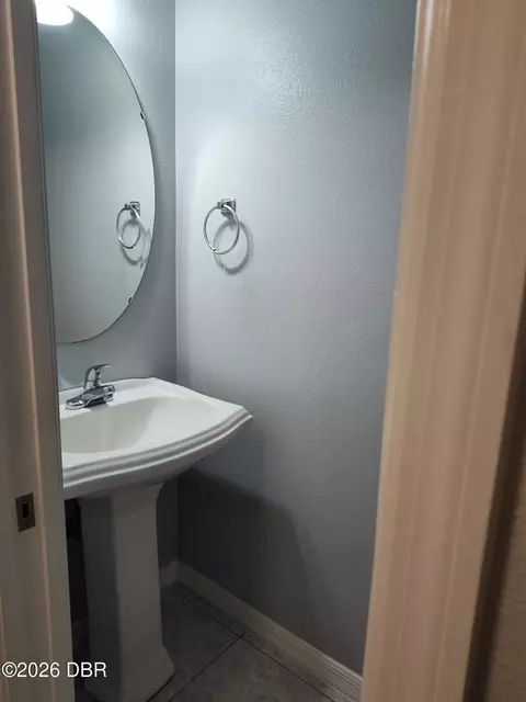 Bath - 1425 Springleaf Dr, Ormond Beach, FL 32174 photo 1 of 6