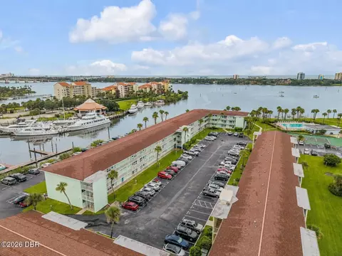 715 S Beach St, Daytona Beach, FL 32114