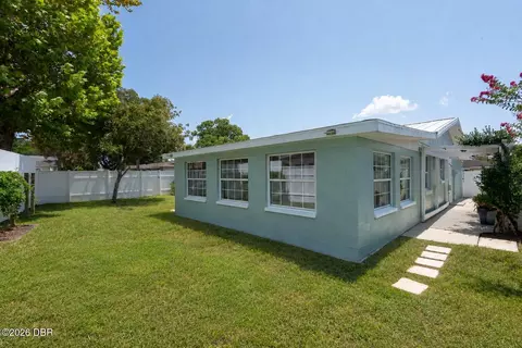 Exterior - 1316 Golf Ave, Ormond Beach, FL 32174 photo 4 of 8