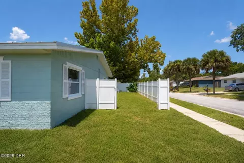 Exterior - 1316 Golf Ave, Ormond Beach, FL 32174 photo 6 of 8