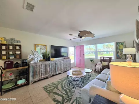 Living - 2 Sunny Shore Dr, Ormond Beach, FL 32176 photo 3 of 3