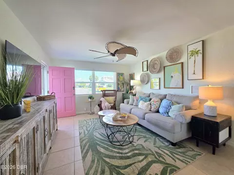 Living - 2 Sunny Shore Dr, Ormond Beach, FL 32176 photo 2 of 3