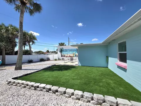 Exterior - 2 Sunny Shore Dr, Ormond Beach, FL 32176 photo 5 of 6