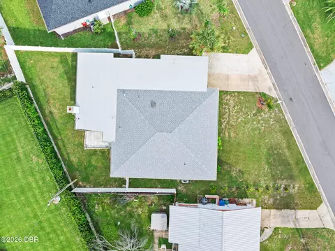 View/Area - 22 Plaza Dr, Ormond Beach, FL 32176 photo 3 of 10