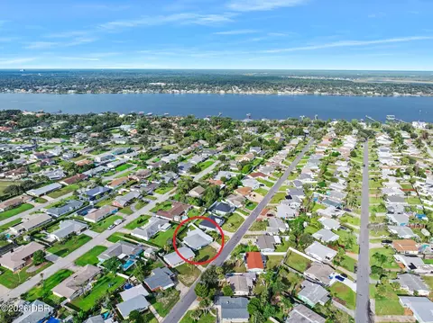 View/Area - 22 Plaza Dr, Ormond Beach, FL 32176 photo 5 of 10