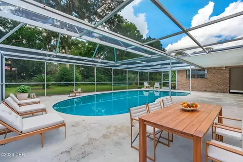 Exterior - 82 S St Andrews Dr, Ormond Beach, FL 32174 photo 2 of 7