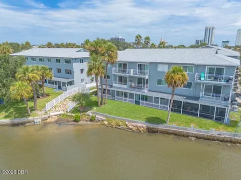 411 N Halifax Ave, Daytona Beach, FL 32118