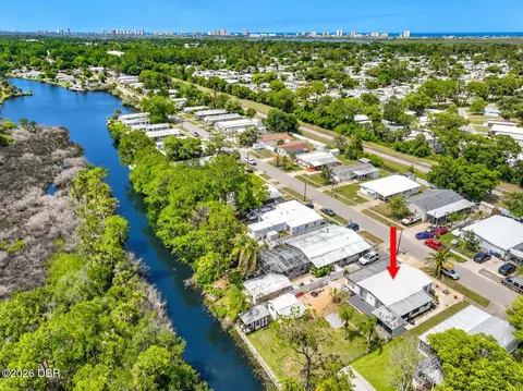 5660 Wood St, Port Orange, FL 32127