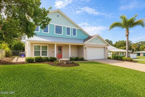 Exterior - 130 Hernandez Ave, Ormond Beach, FL 32174 photo 2 of 7